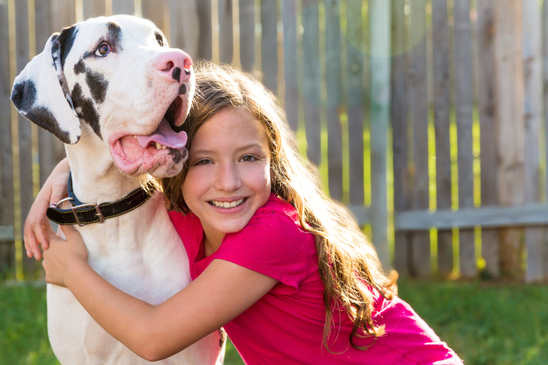 Is it safe for kids to pet sit?