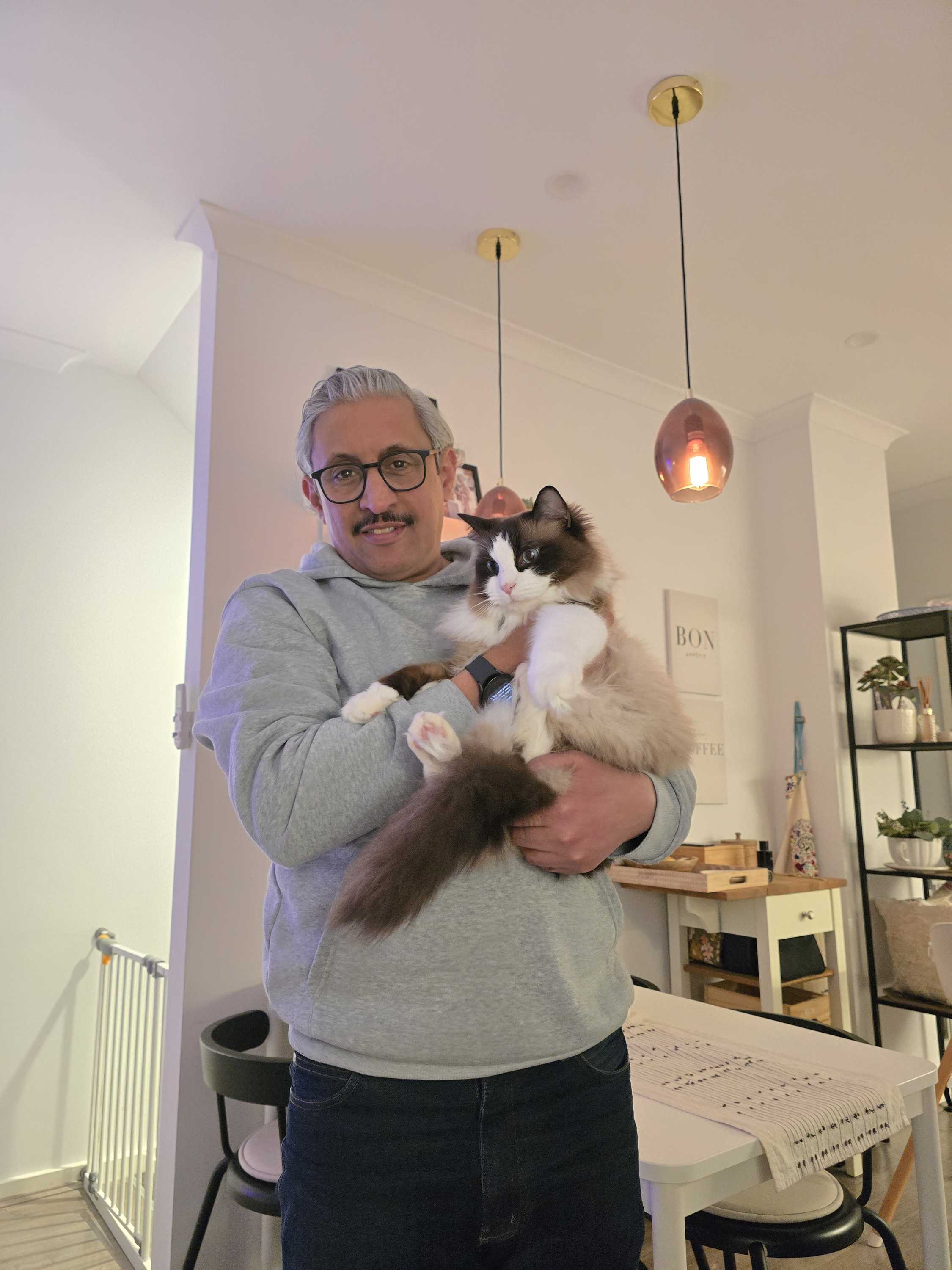 Pet Sitter Review