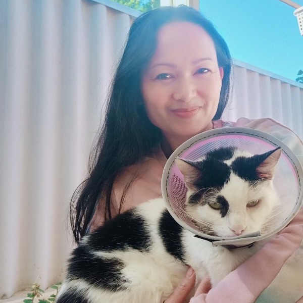 Pet Sitter Review